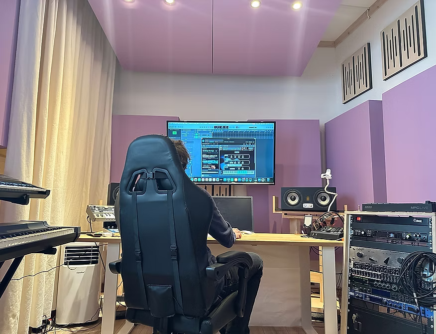 Tim Storck im Studio